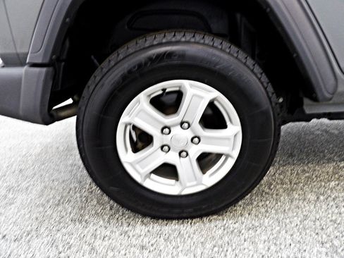 Used 2020 Jeep Wrangler Unlimited Sport S AWD/4WD image 19