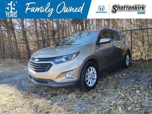 Used 2018 Chevrolet Equinox LT w/ Sun & Infotainment Package image 1