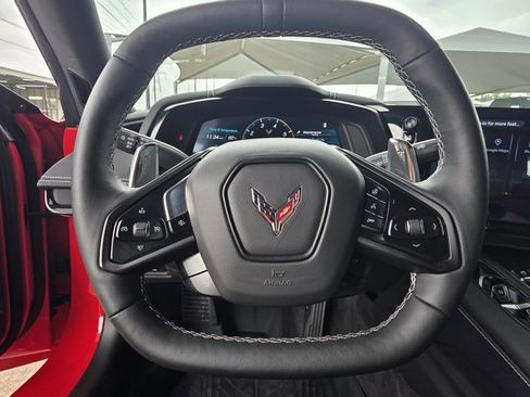 Used 2024 Chevrolet Corvette Stingray Preferred Cpe RWD image 13