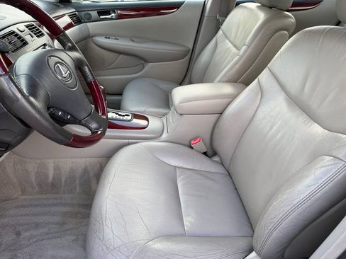 Used 2003 Lexus ES 330 FWD image 10