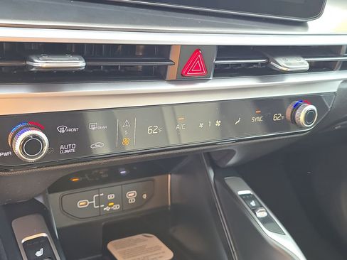 New 2026 Kia Sorento S image 27