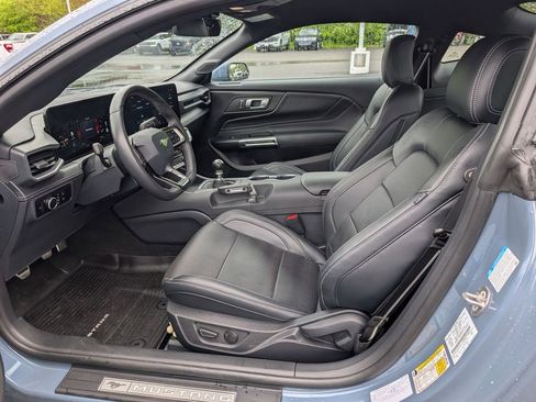 Used 2025 Ford Mustang GT Premium w/ GT Performance Package RWD image 11