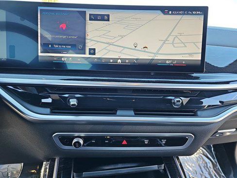 Used 2025 BMW X7 M60i image 22