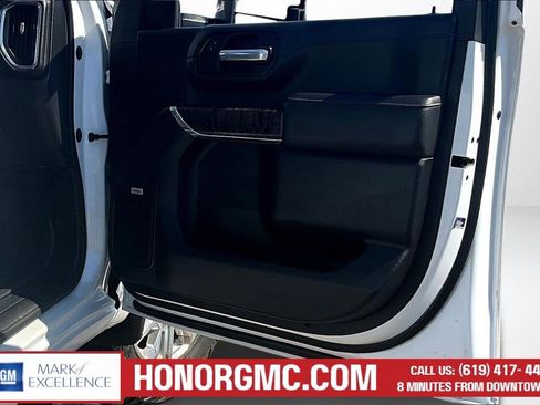 Used 2020 GMC Sierra 2500 Denali w/ Denali Ultimate Package image 29