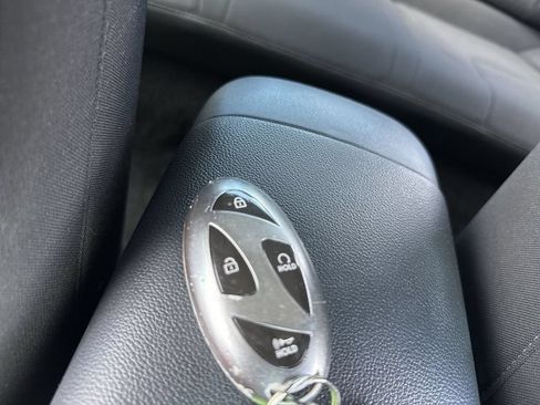 Used 2024 Hyundai Elantra SEL FWD image 31