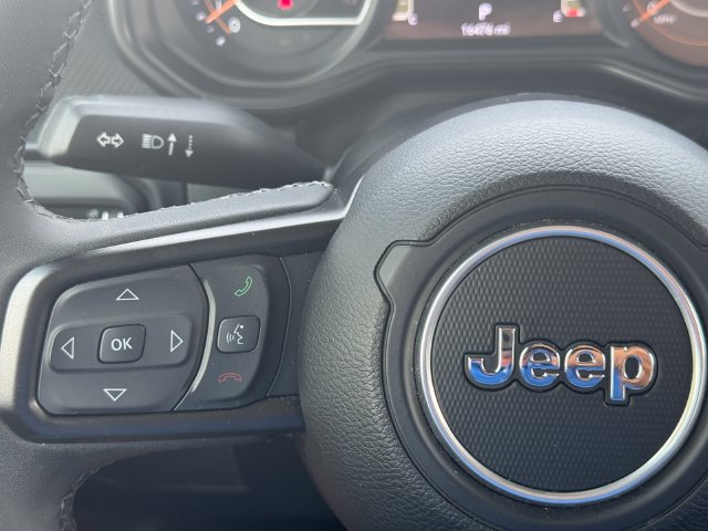 Used 2026 Jeep Wrangler Unlimited Rubicon AWD/4WD image 24