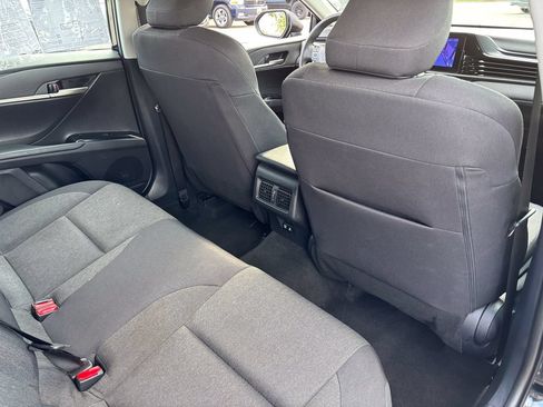 Used 2025 Toyota Camry LE FWD image 38