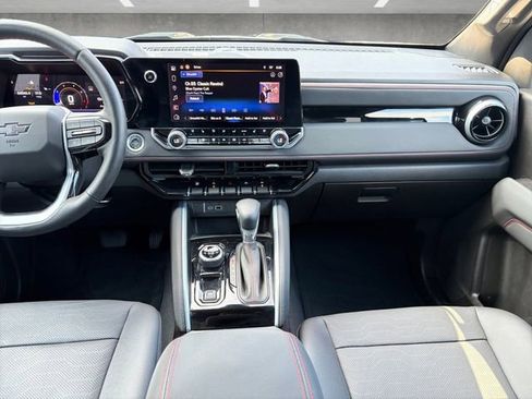 Used 2024 Chevrolet Colorado Z71 w/ Z71 Convenience Package 2 image 3