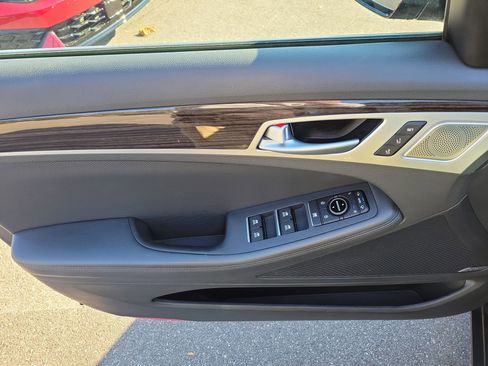 Used 2018 Genesis G80 3.8 w/ Option Group 02 image 19