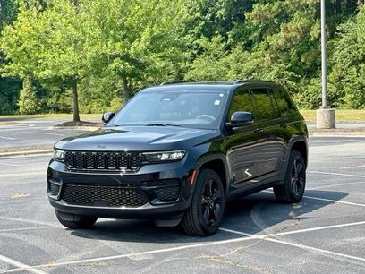 Used 2023 Jeep Grand Cherokee Altitude