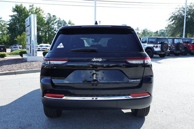 New 2027 Jeep Grand Cherokee Laredo X RWD image 7