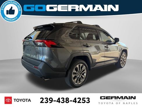Used 2020 Toyota RAV4 LE FWD image 7