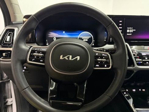 Used 2023 Kia Sorento SX image 24