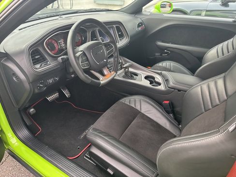 Used 2023 Dodge Challenger SRT Hellcat image 8