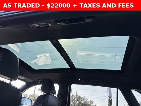 Used 2020 Volkswagen Atlas Cross Sport SE w/ Panoramic Sunroof Package image 17