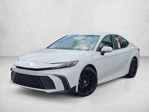 New 2026 Toyota Camry SE image 1