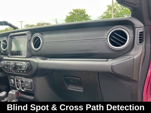 Certified 2022 Jeep Wrangler Unlimited Sahara w/ LED Lighting Group AWD/4WD image 26