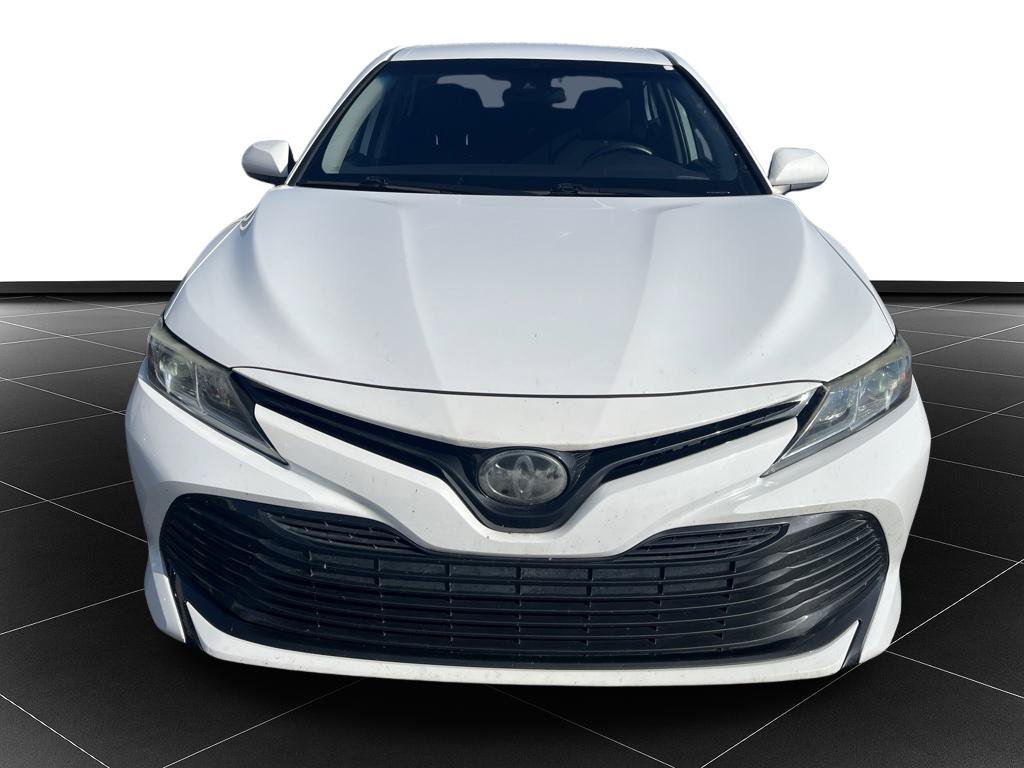 Used 2019 Toyota Camry LE FWD image 8