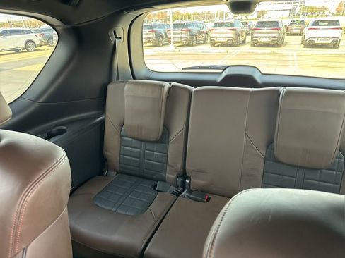 Used 2020 Nissan Armada Platinum w/ Platinum Reserve Package image 18