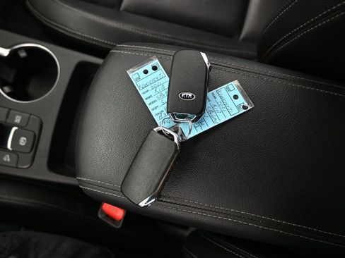 Used 2021 Kia Sportage EX w/ EX Technology Package image 21