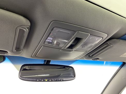 Used 2011 Kia Sorento SX image 27