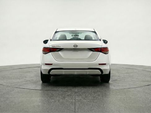 Used 2025 Nissan Sentra S image 7