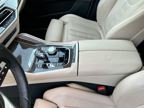 Used 2022 BMW X6 xDrive40i w/ Premium Package AWD/4WD image 28