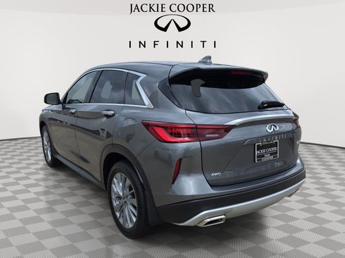 Certified 2025 INFINITI QX50 Pure image 7