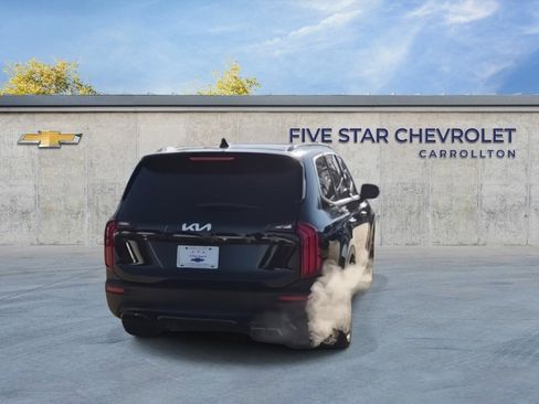 Used 2022 Kia Telluride SX w/ SX Prestige Package image 8