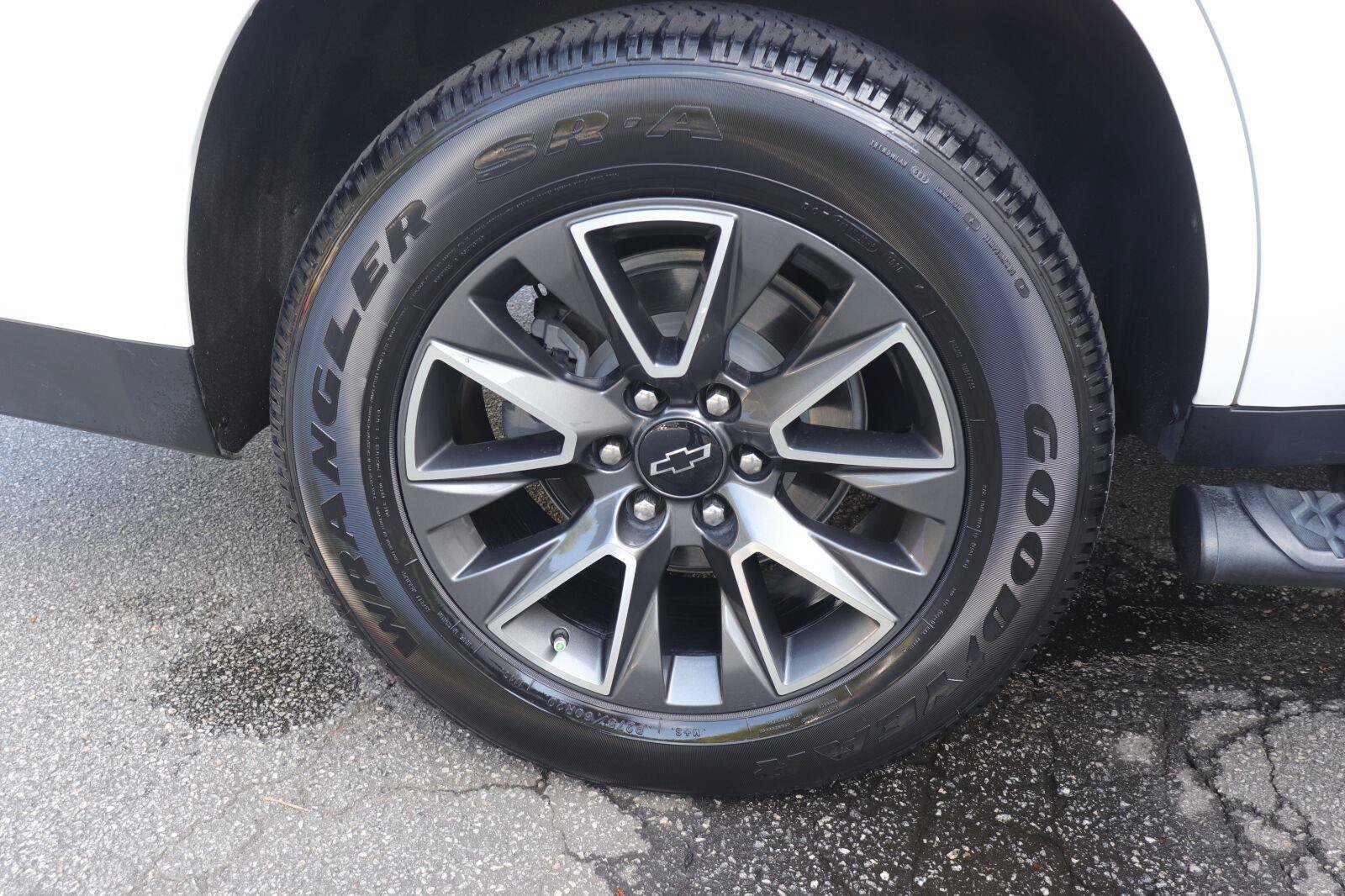 Used 2023 Chevrolet Tahoe Z71 AWD/4WD image 36