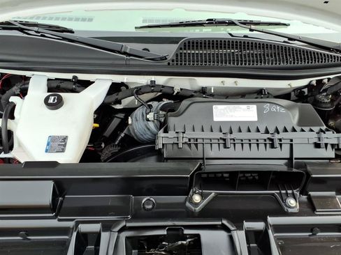 Used 2024 Chevrolet Express 3500 w/ Power Convenience Package RWD image 9