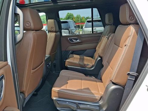 Used 2022 Chevrolet Tahoe High Country AWD/4WD image 8