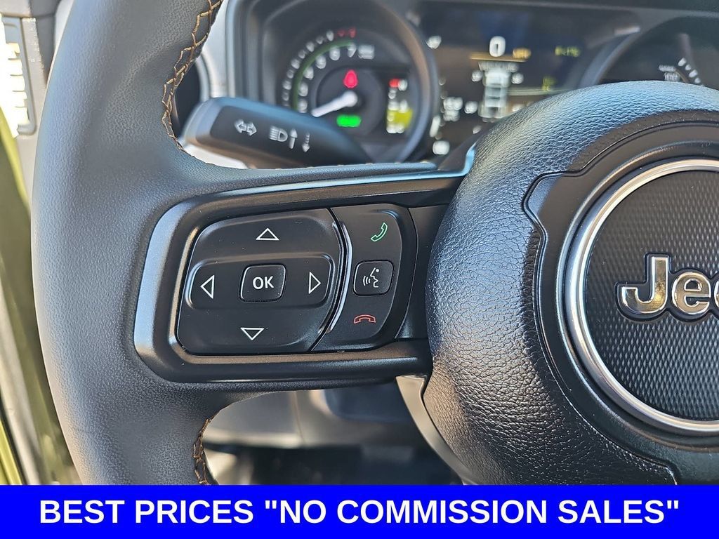 Used 2024 Jeep Wrangler Unlimited AWD/4WD image 16