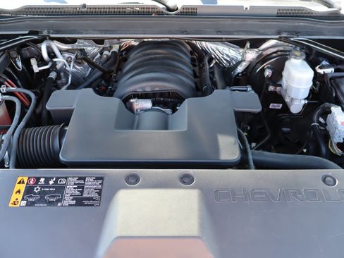 Used 2018 Chevrolet Tahoe LT w/ Luxury Package AWD/4WD image 45