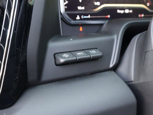 New 2025 GMC Sierra 1500 AT4X image 14