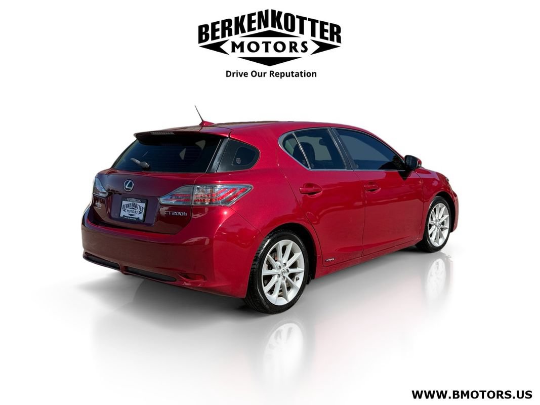 Used 2013 Lexus CT 200h w/ Premium Pkg w/Navigation FWD image 3