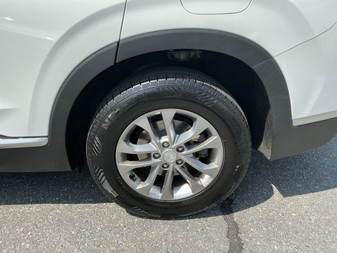 Used 2020 Hyundai Santa Fe SE AWD/4WD image 15