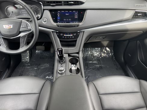 Used 2025 Cadillac XT5 Premium Luxury image 23