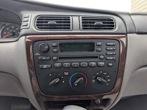 Used 2006 Ford Taurus SEL FWD image 16