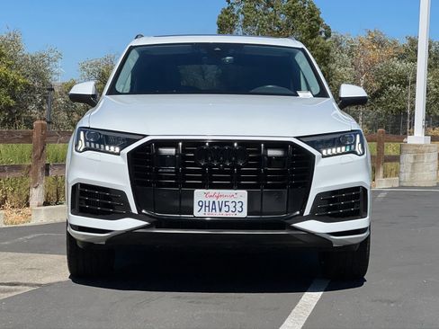 Used 2023 Audi Q7 3.0T Premium Plus w/ Premium Plus Package AWD/4WD image 9