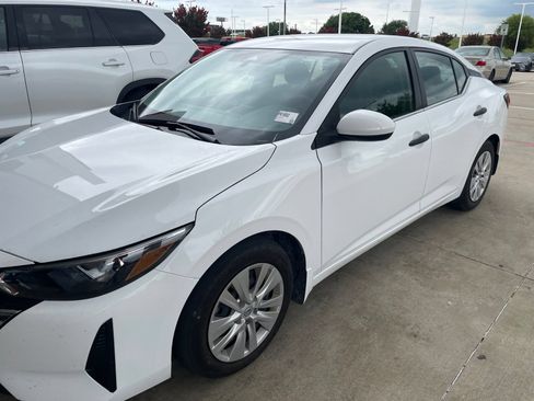 Used 2025 Nissan Sentra S FWD image 25
