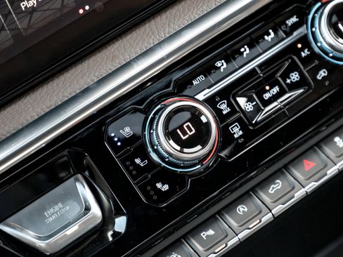 New 2026 GMC Sierra 1500 Denali w/ Denali Reserve Package image 37