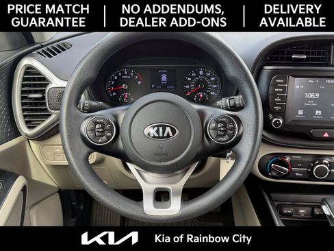 Used 2020 Kia Soul S FWD image 26