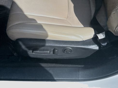 Used 2023 Honda Accord EX-L image 17