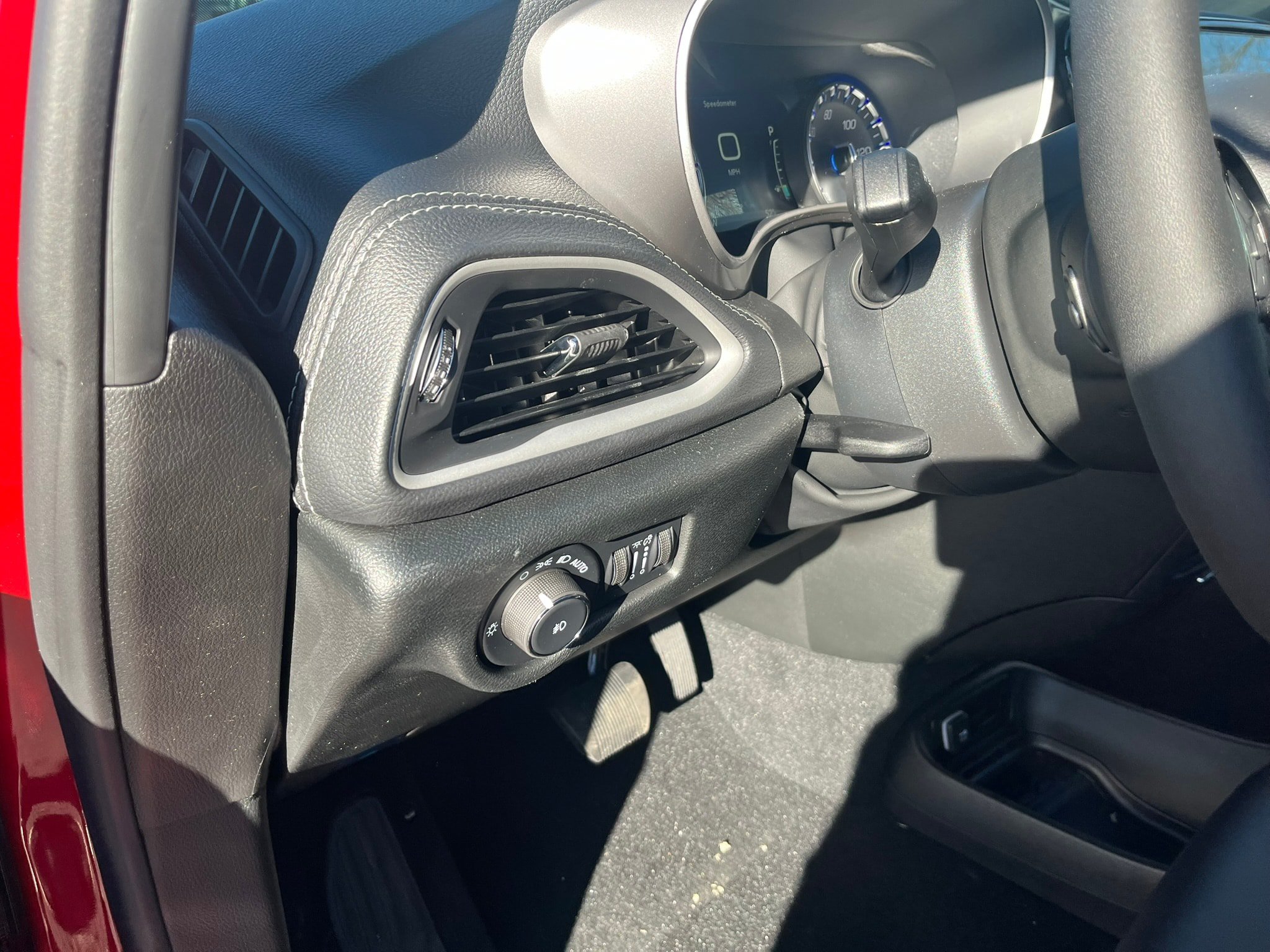 New 2026 Chrysler Pacifica Select w/ S Appearance Package FWD image 16