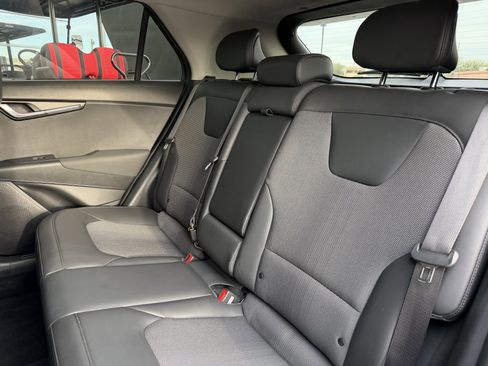 Used 2024 Kia Niro EX image 36