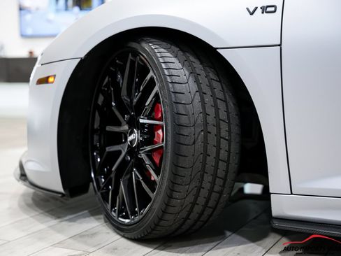 Used 2018 Audi R8 V10 w/ Carbon Exterior Package AWD/4WD image 90