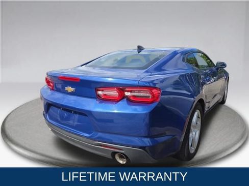 Used 2023 Chevrolet Camaro LT RWD image 6