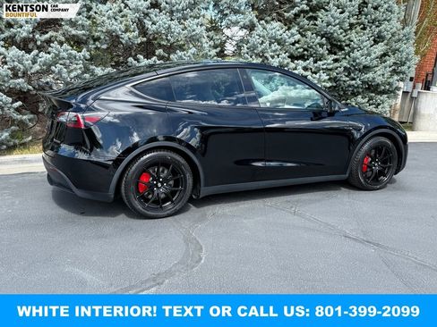 Used 2023 Tesla Model Y Long Range AWD/4WD image 9