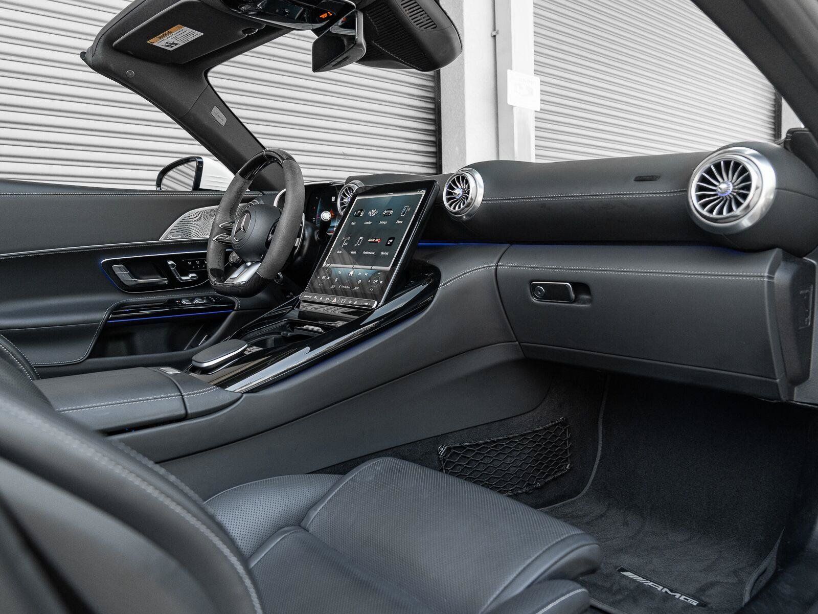 Used 2023 Mercedes-Benz SL 43 AMG image 8